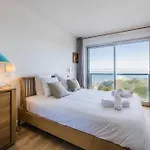 Blue Uhaina Keyweek Sea View Downtown Apartment
