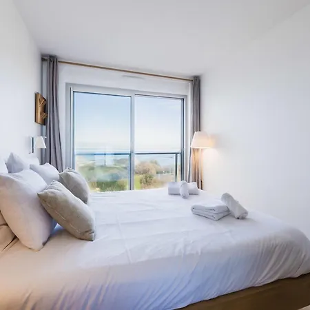 Blue Uhaina Keyweek Sea View Downtown Апартаменты *