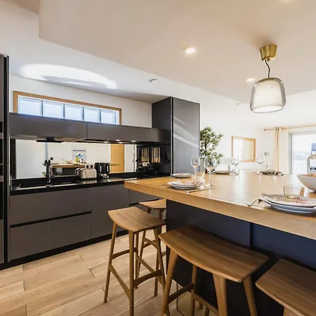 Lägenhet Blue Uhaina Keyweek Sea View Downtown *